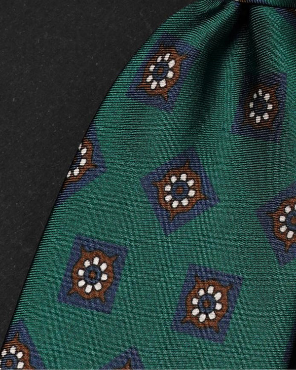 Premium Ready Tie