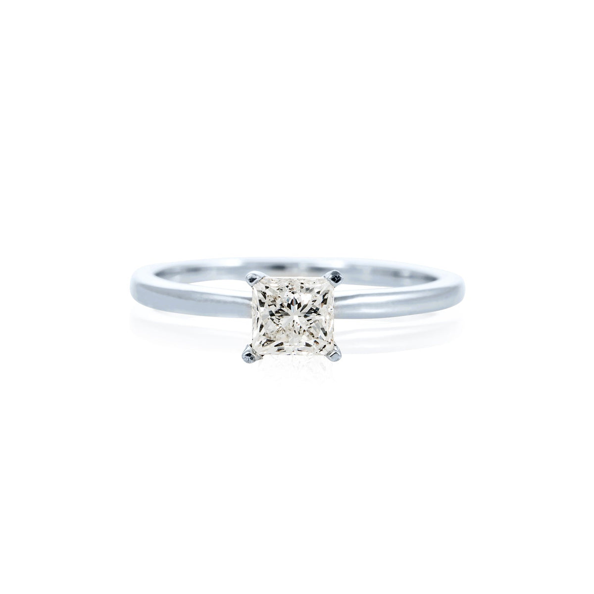 14kw Diamond Engagement Ring